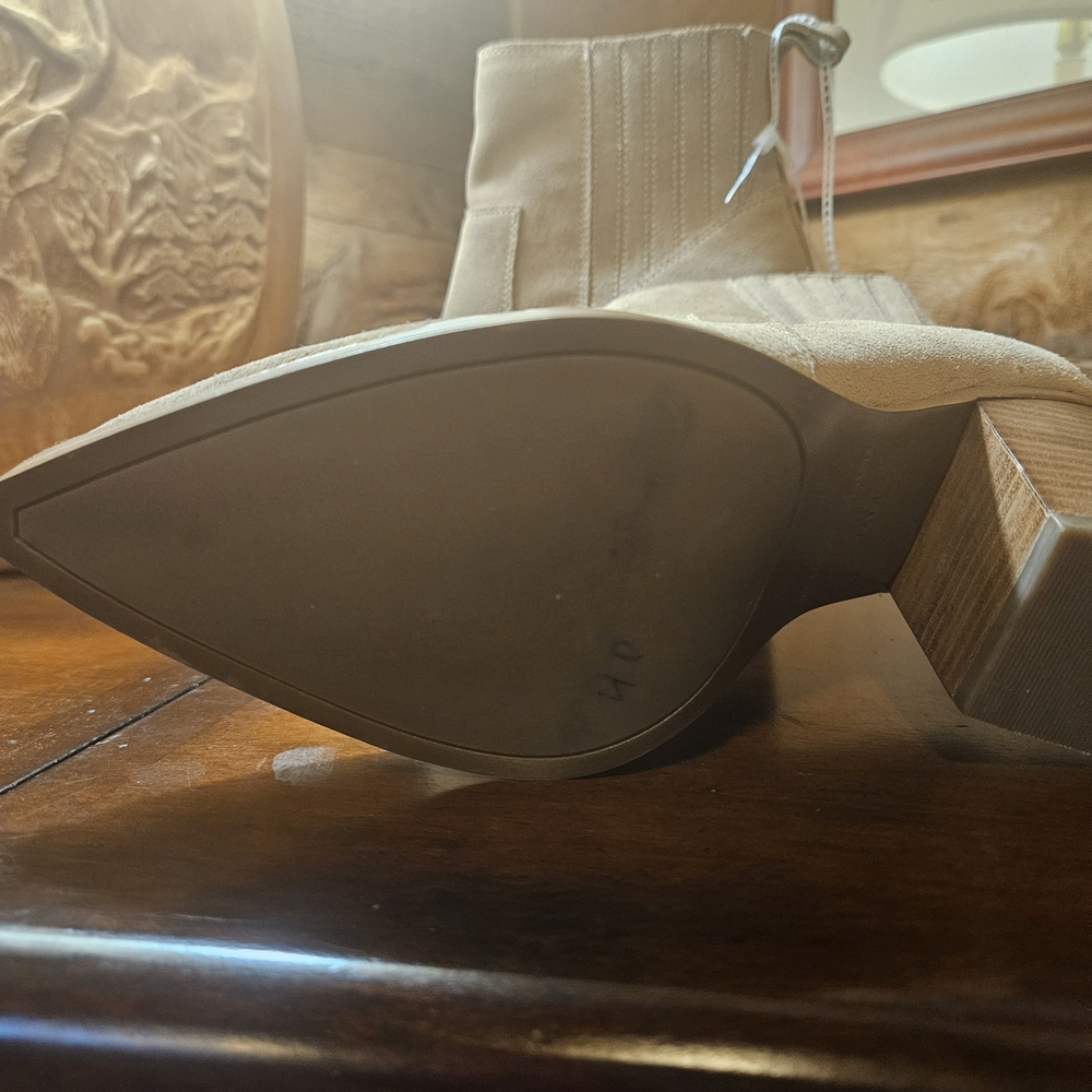 Marc Fisher Tan Ankle Booties - Picture 10 of 11